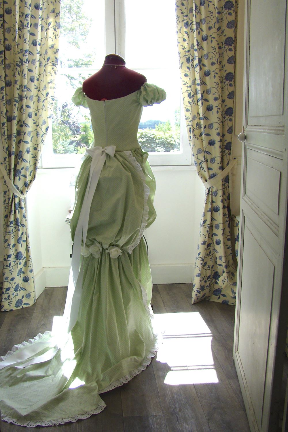 Green Victorian bustle dress green with 